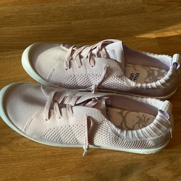 NWOT Light Pink/Lavendar Roxy Size 11 Slip On Shoes - Picture 2 of 3
